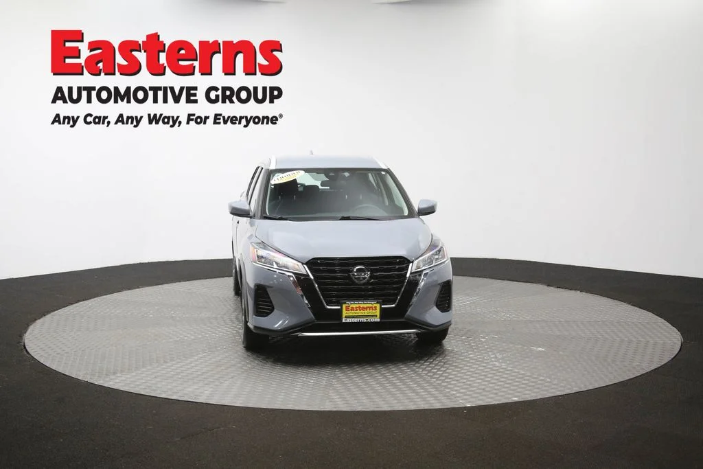 Used 2021 Gray Nissan SV image 51