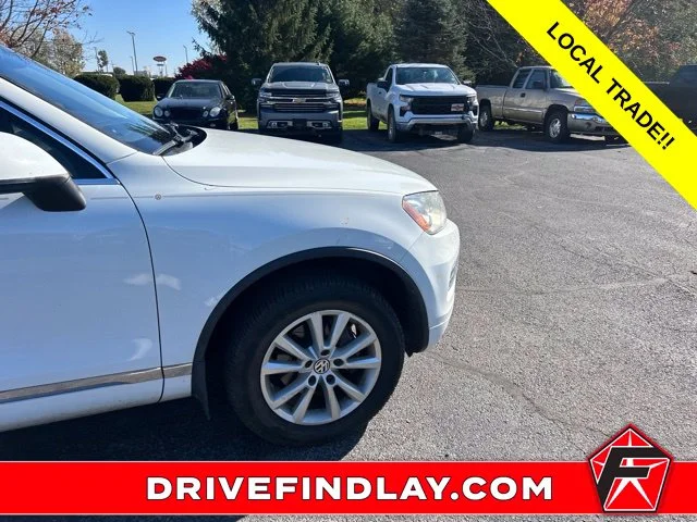 Used 2014 White Volkswagen V6 TDI image 12