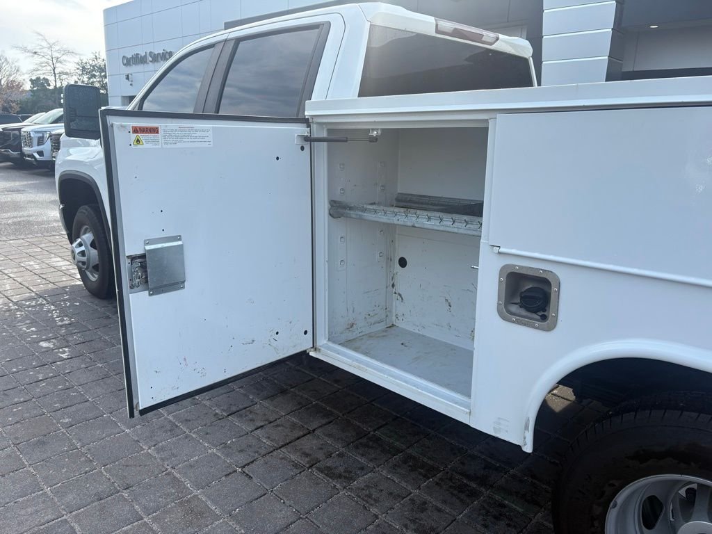 Used 2022 Summit White Chevrolet Work Truck image 10