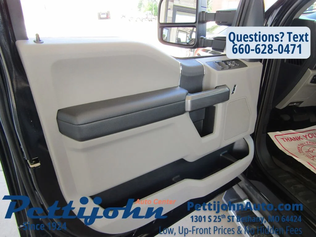 Used 2022 Black Metallic Ford XLT image 20