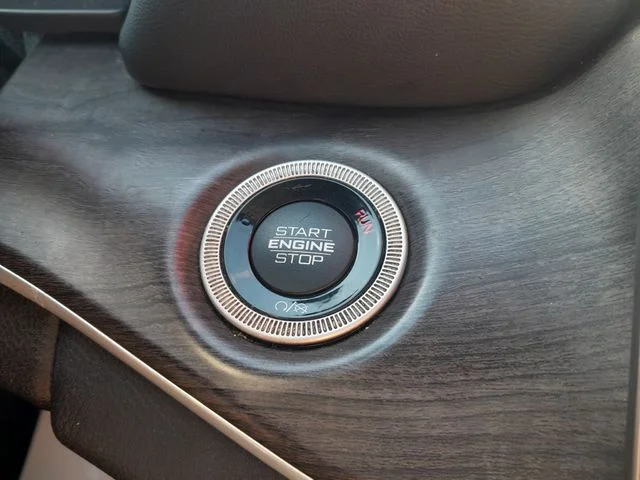 Used 2021 White Jeep Limited image 19
