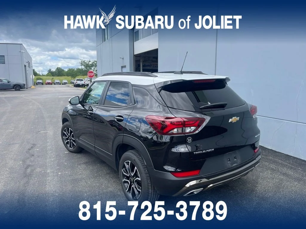 Used 2022 Mosaic Black Metallic Chevrolet ACTIV image 7