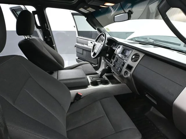2017 Ford Expedition XLT - Photo 48
