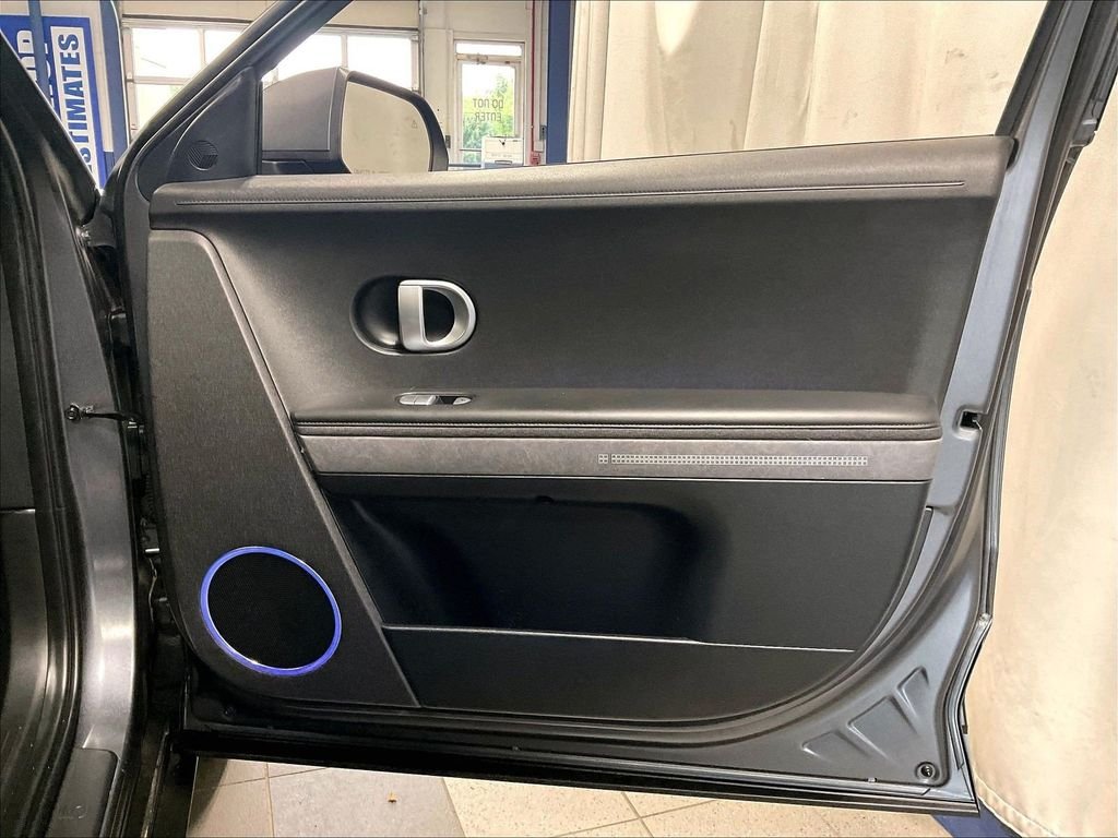 Used 2023 Gray Hyundai SEL image 12