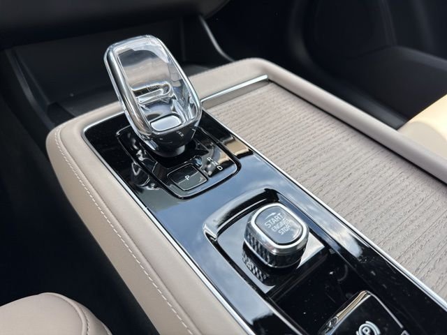 2026 Volvo XC90 Core - Photo 18