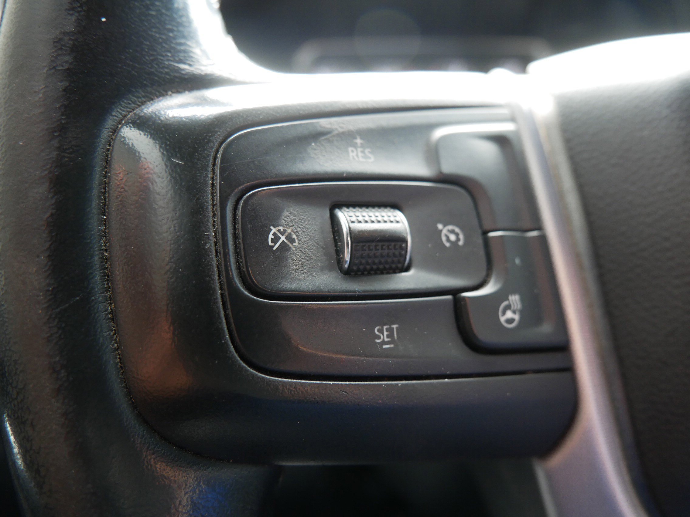 Used 2021 Onyx Black GMC Elevation image 26