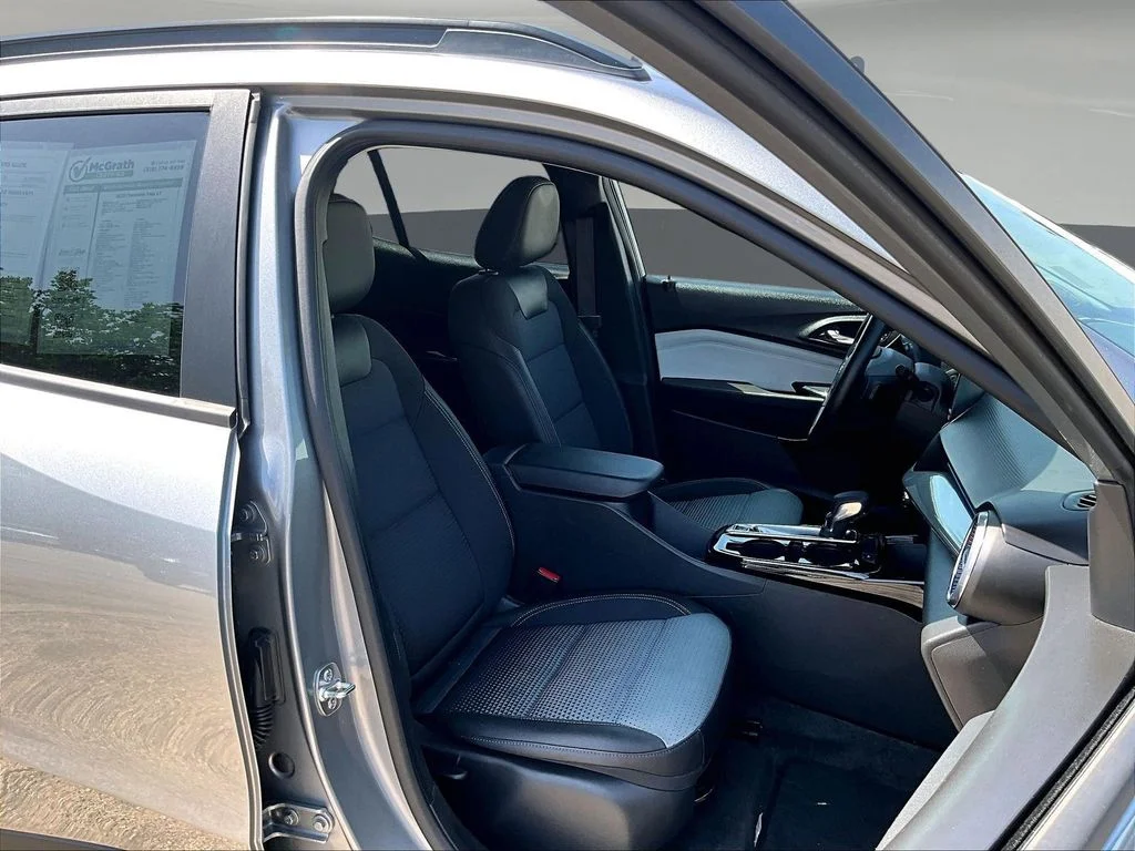 Certified Used 2025 Gray Chevrolet LT image 31