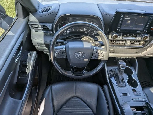 Used 2021 Magnetic Gray M Toyota XSE image 18