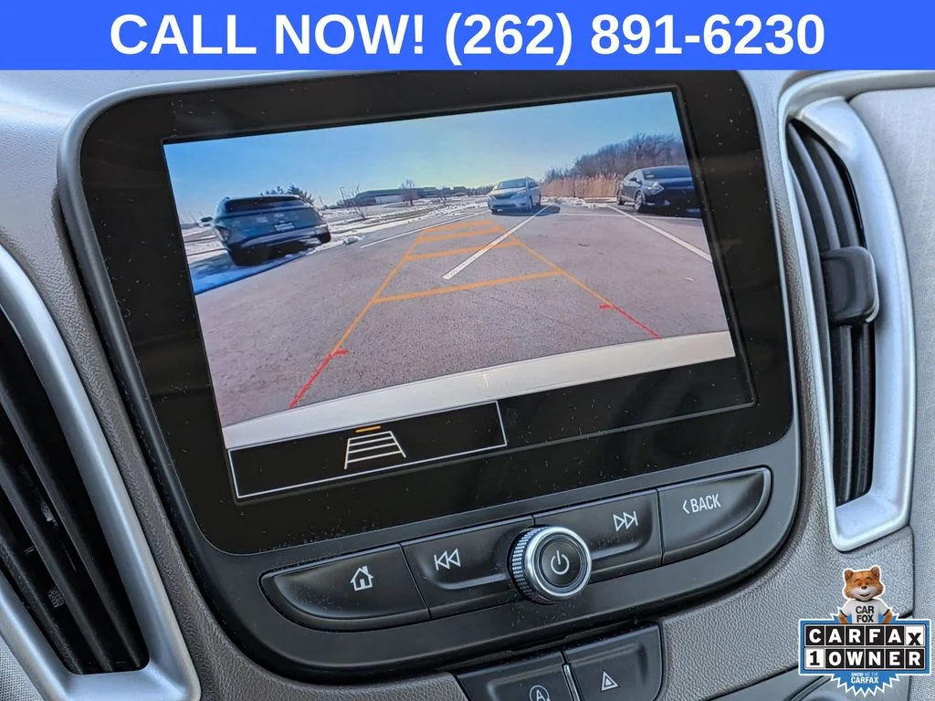 Used 2024 White Chevrolet LT image 19