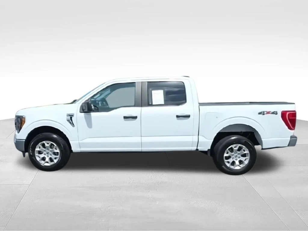 Used 2023 White Ford XLT image 5