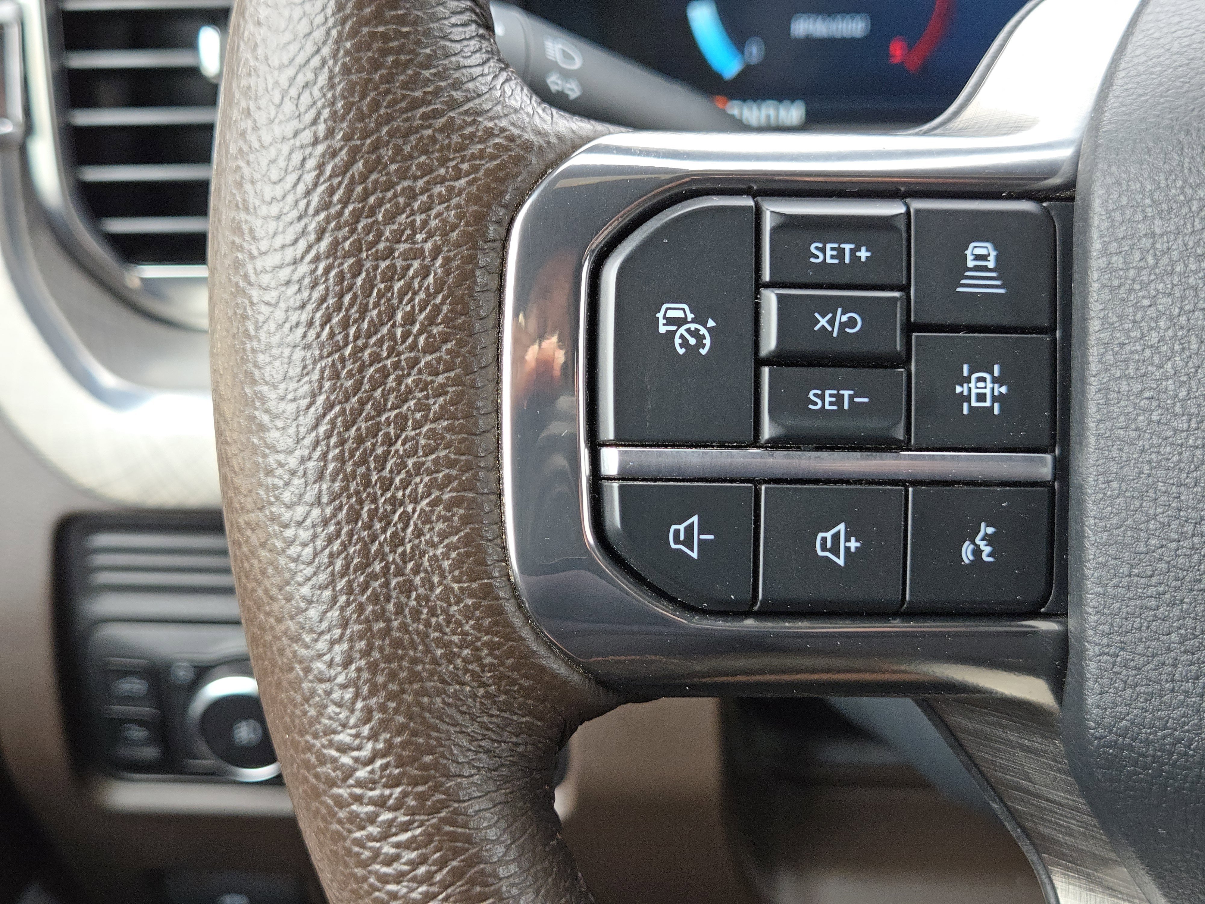 Certified Used 2025 Black Ford King Ranch image 27
