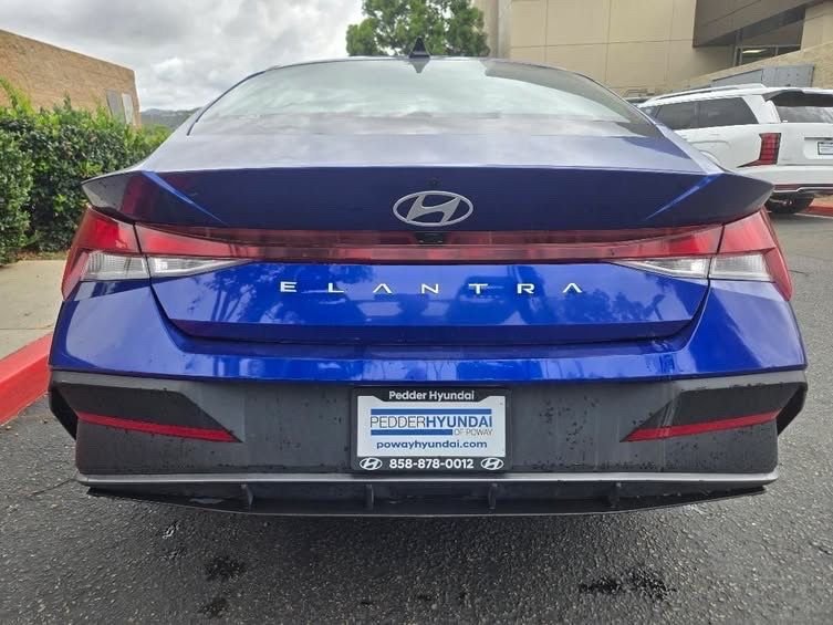Used 2024 Blue Hyundai SEL image 3