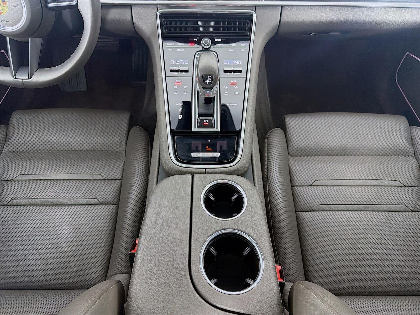 Used 2023 Carrara White Metallic Porsche 4 Platinum Edition image 20