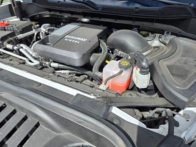 Used 2025 White Chevrolet Custom Trail Boss image 22