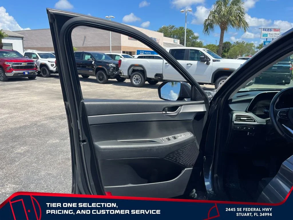 Used 2020 Gray Hyundai SEL image 11