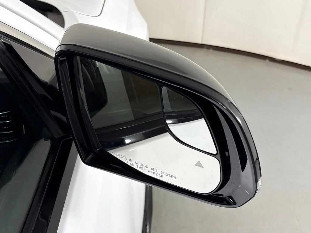 Used 2024 White Jeep Series II image 16