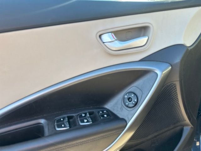 Used 2017 Blue Hyundai 2.4 Base image 3