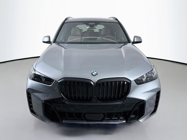 New 2026 Gray Metallic BMW xDrive40i image 2