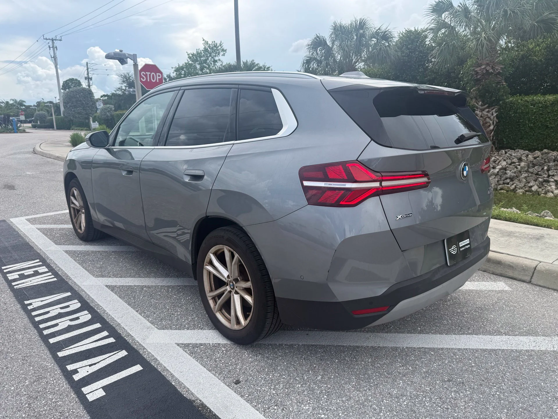 Used 2025 Gray Metallic BMW 30 xDrive image 4