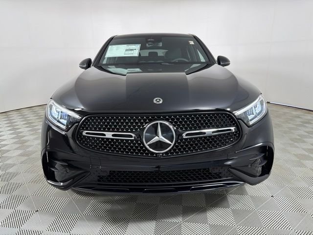 New 2027 Black Mercedes-Benz GLC 300 image 2