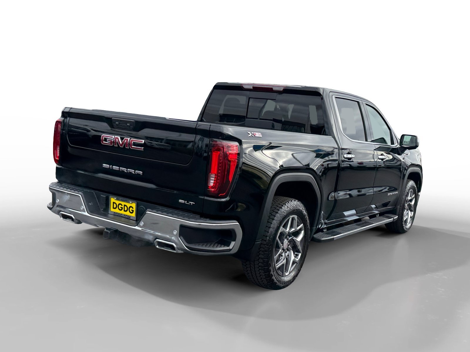 New 2026 Onyx Black GMC SLT image 5