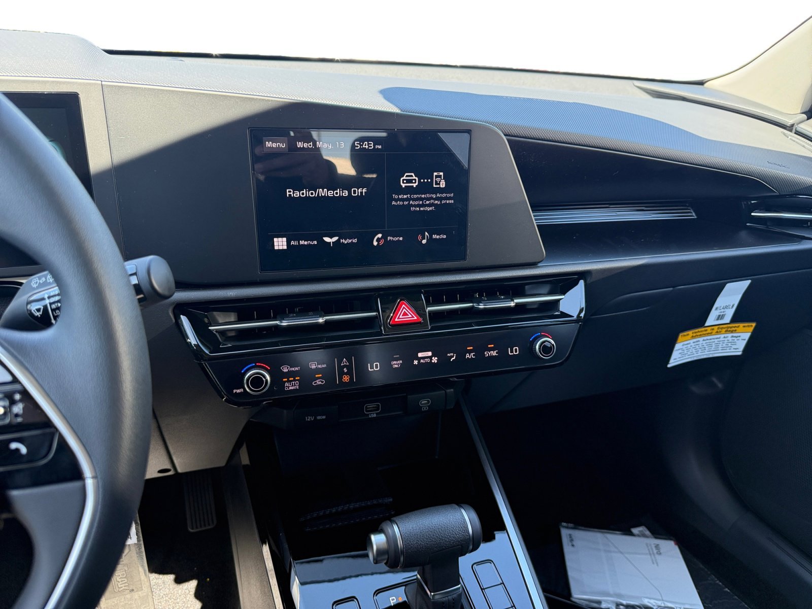 New 2026 Snow White Pearl Kia LX image 12