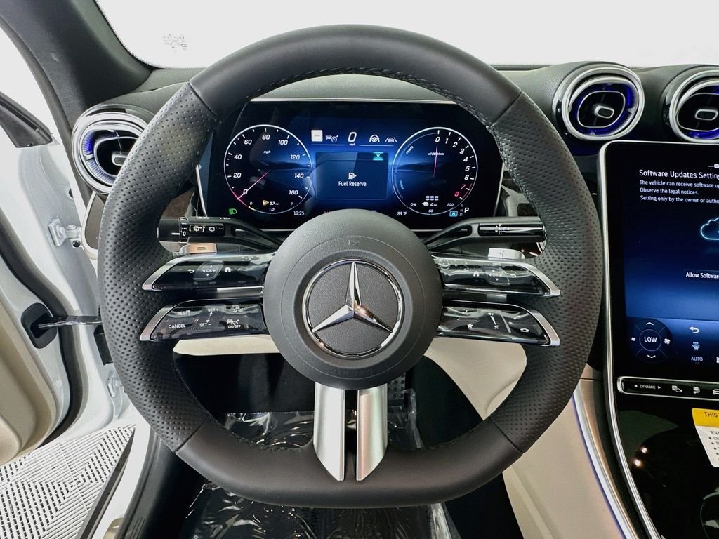 New 2027 MANUFAKTUR Moonlight White Metallic Mercedes-Benz GLC 350e image 11