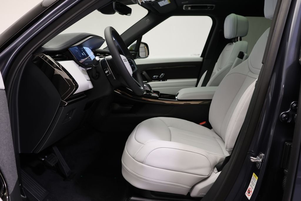 New 2026 Varesine Blue Land Rover SE image 29
