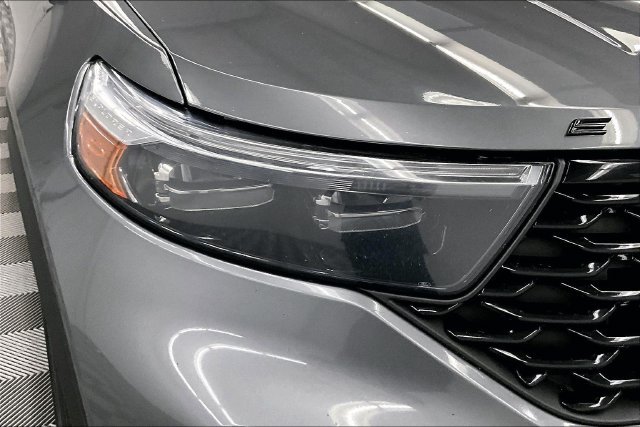 Used 2024 Carbonized Gray Metallic Ford ST-Line image 36