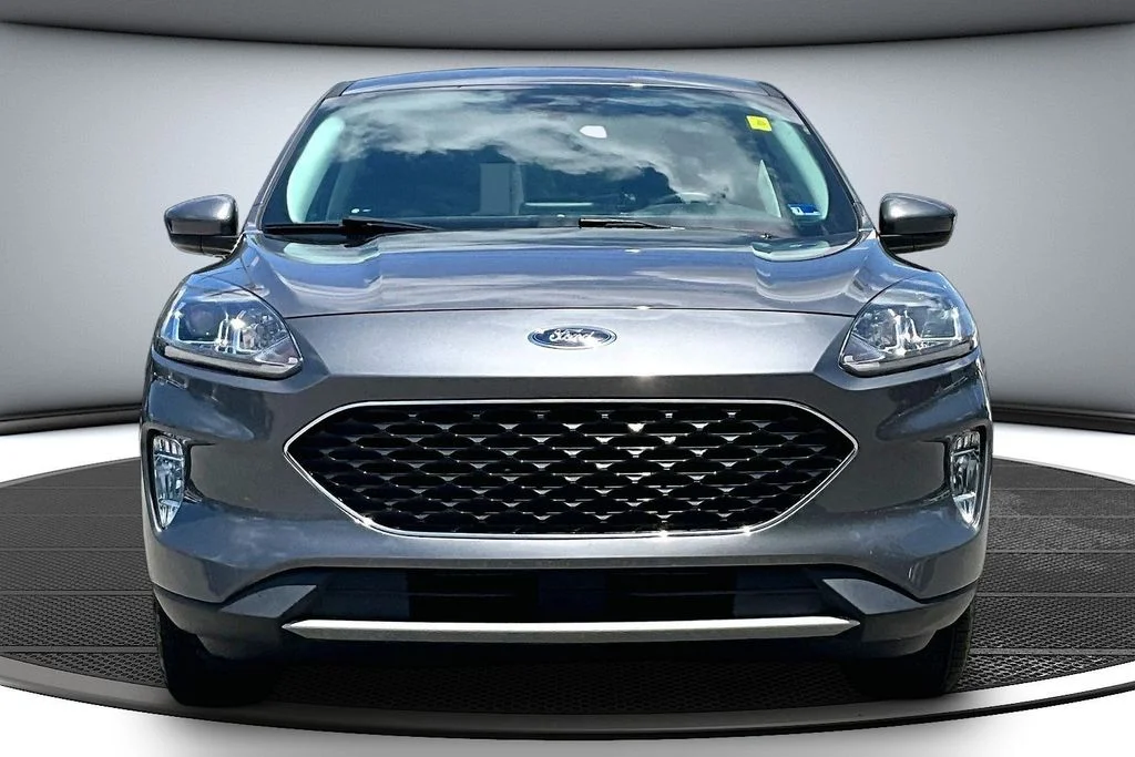 Certified Used 2022 Gray Ford SEL image 2