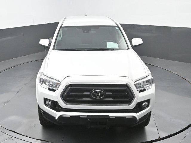 Used 2023 Ice Cap Toyota SR5 image 30