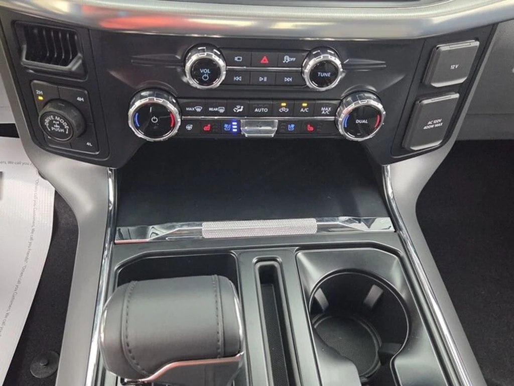 New 2026 Star White Metallic Tri-Coat Ford Lariat® image 26