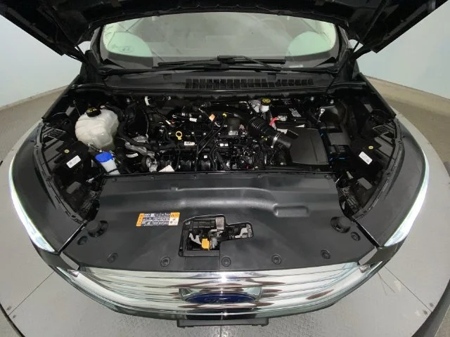 Used 2020 Gray Ford SEL image 25