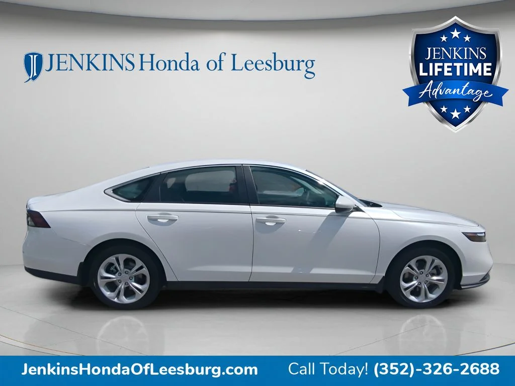 New 2026 Platinum White Pearl Honda LX image 3