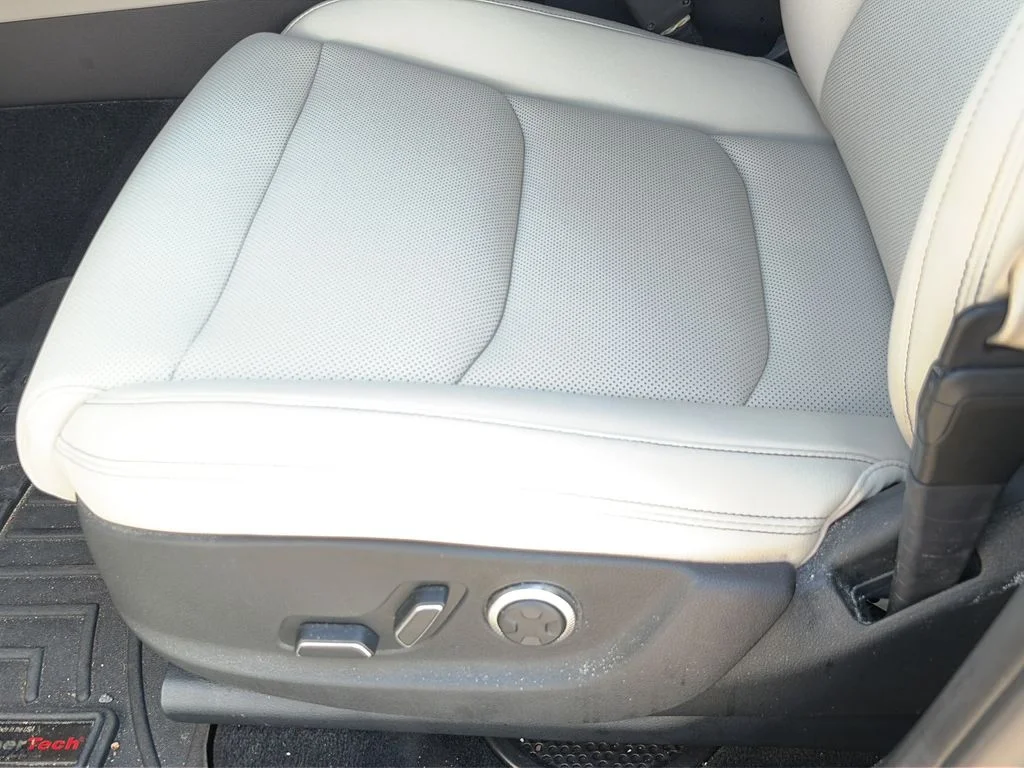 Used 2023 Green Genesis 2.5T image 17