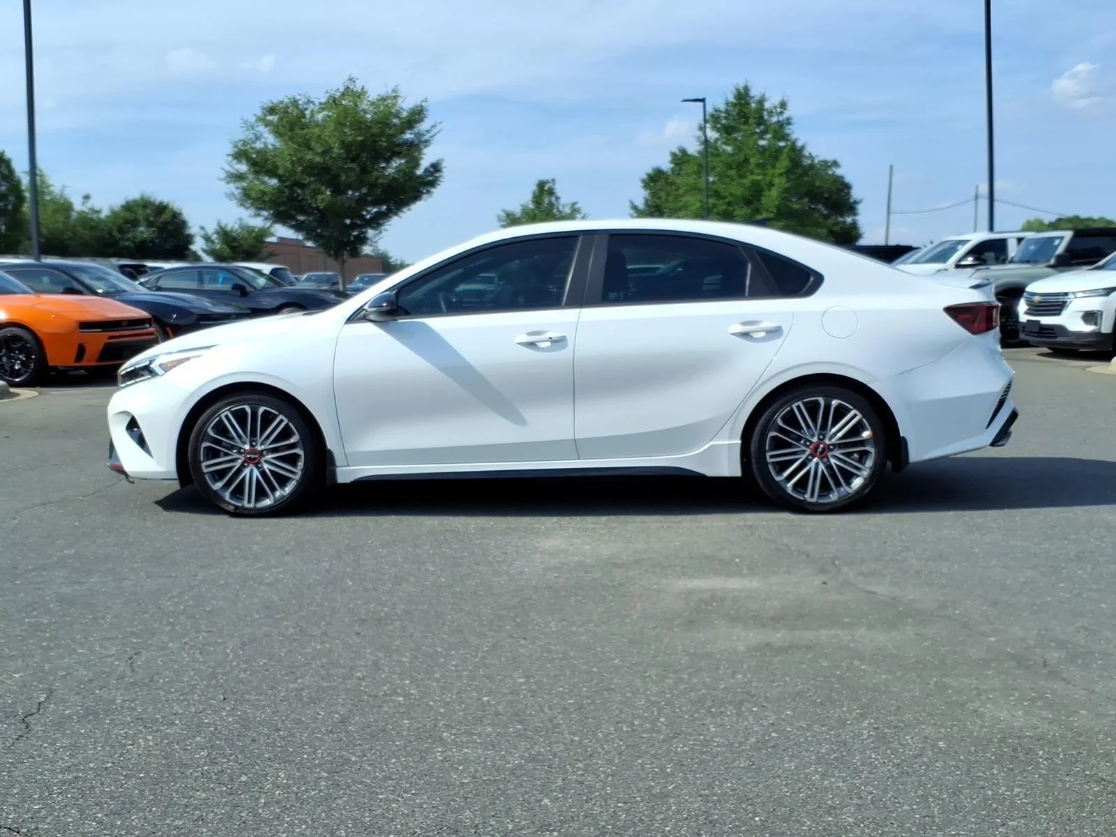 Used 2024 Snow White Pearl Kia GT image 3