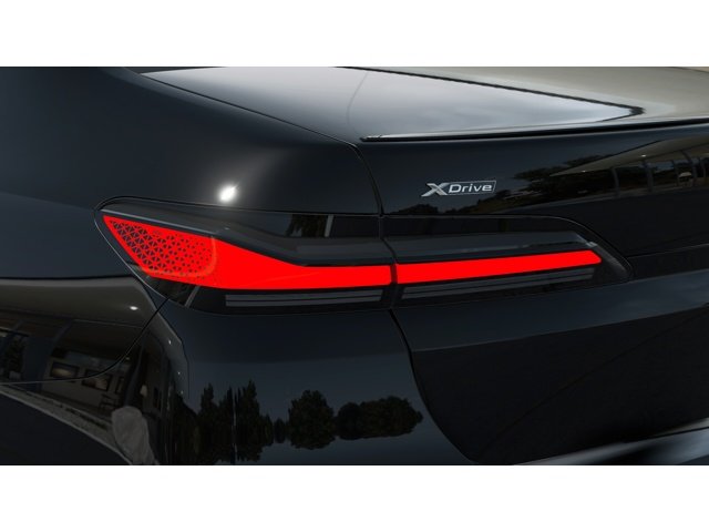 New 2026 Black Sapphire Metallic BMW 750e xDrive image 8