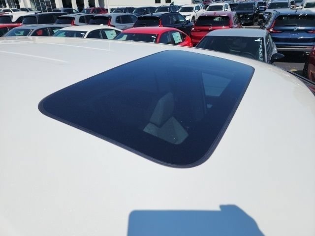 New 2026 Platinum White Pearl Honda EX-L image 11