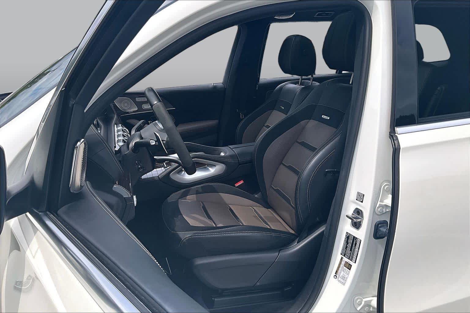 Used 2022 MANUFAKTUR Diamond White Bright Mercedes-Benz AMG® GLS 63 image 8