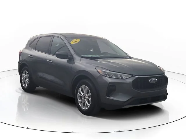 Used 2025 Gray Ford Active image 3