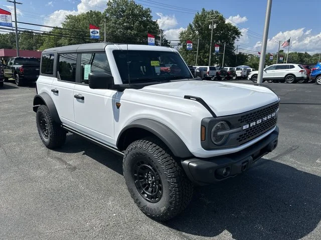 New 2026 Oxford White Ford Badlands® image 36