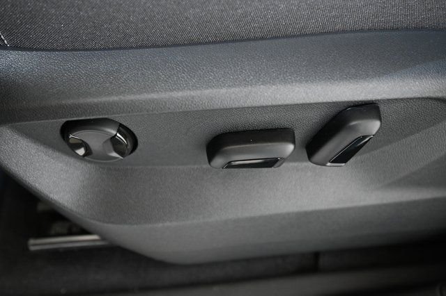 2026 Volkswagen Atlas SE w/Tech - Photo 26