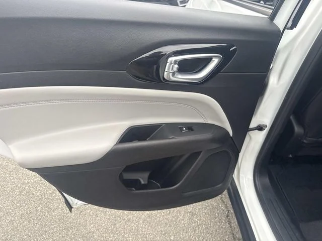 Used 2024 White Jeep Limited image 17