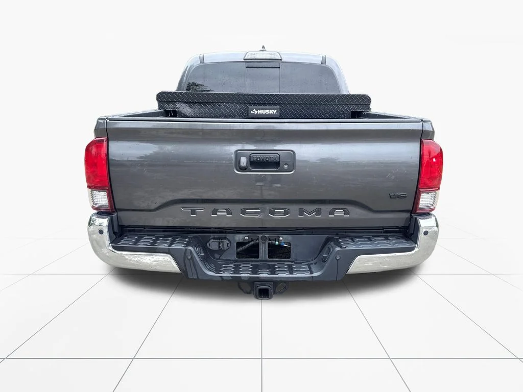 Used 2019 Magnetic Gray Metallic Toyota SR5 image 7