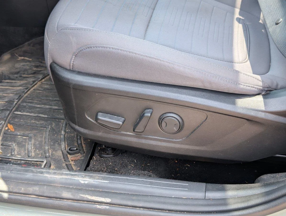 Used 2024 Sage Gray Hyundai SEL image 19