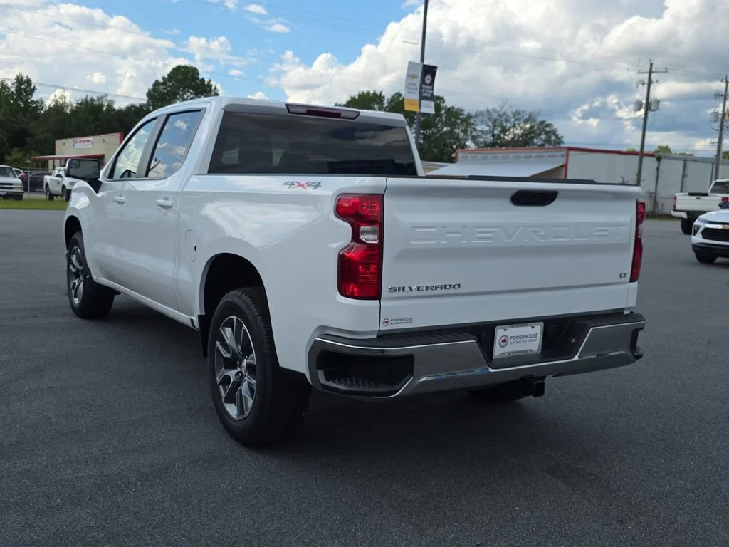 New 2026 Summit White Chevrolet LT image 5
