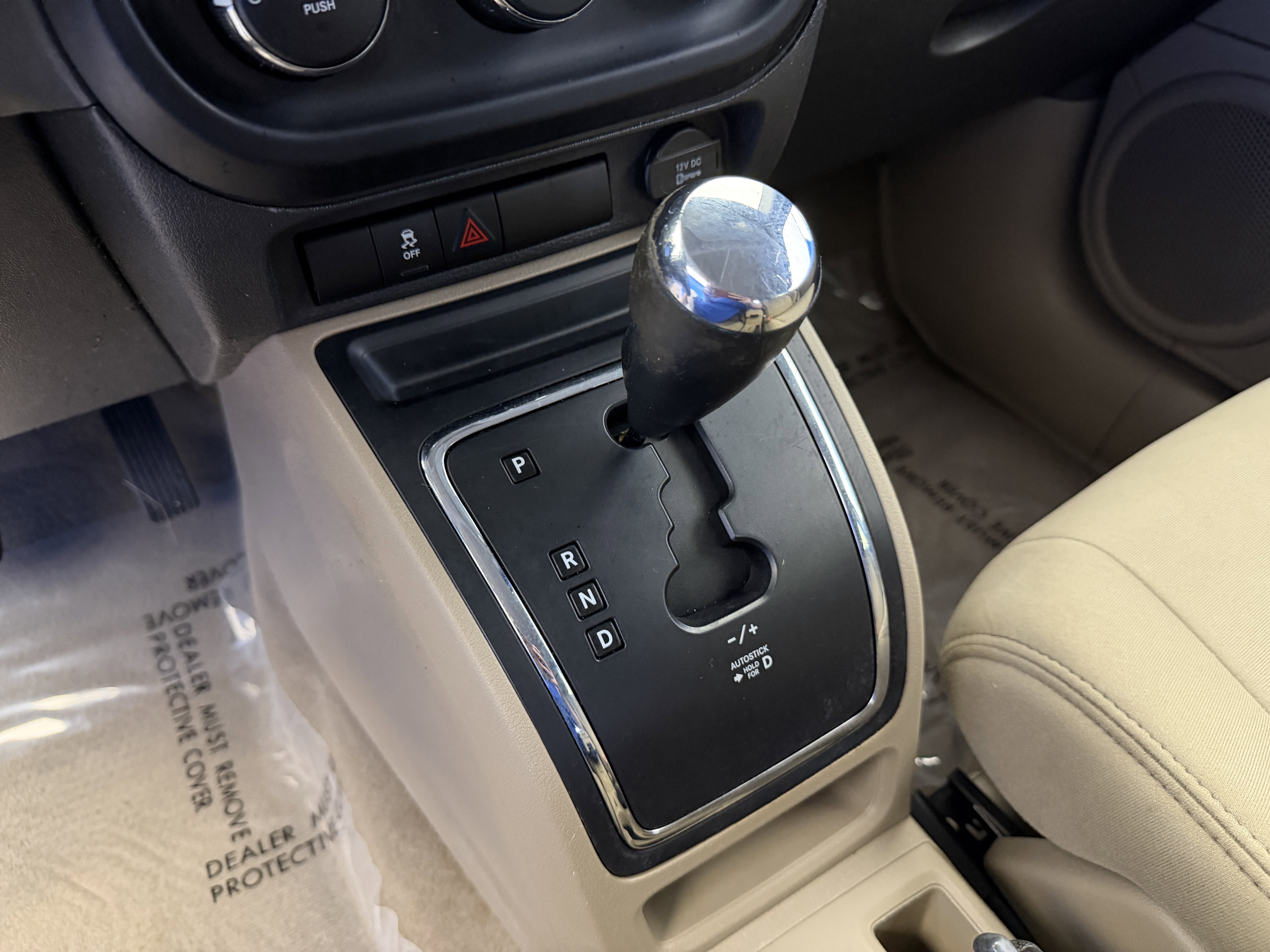 Used 2012 Mineral Gray Metallic Jeep Sport image 18