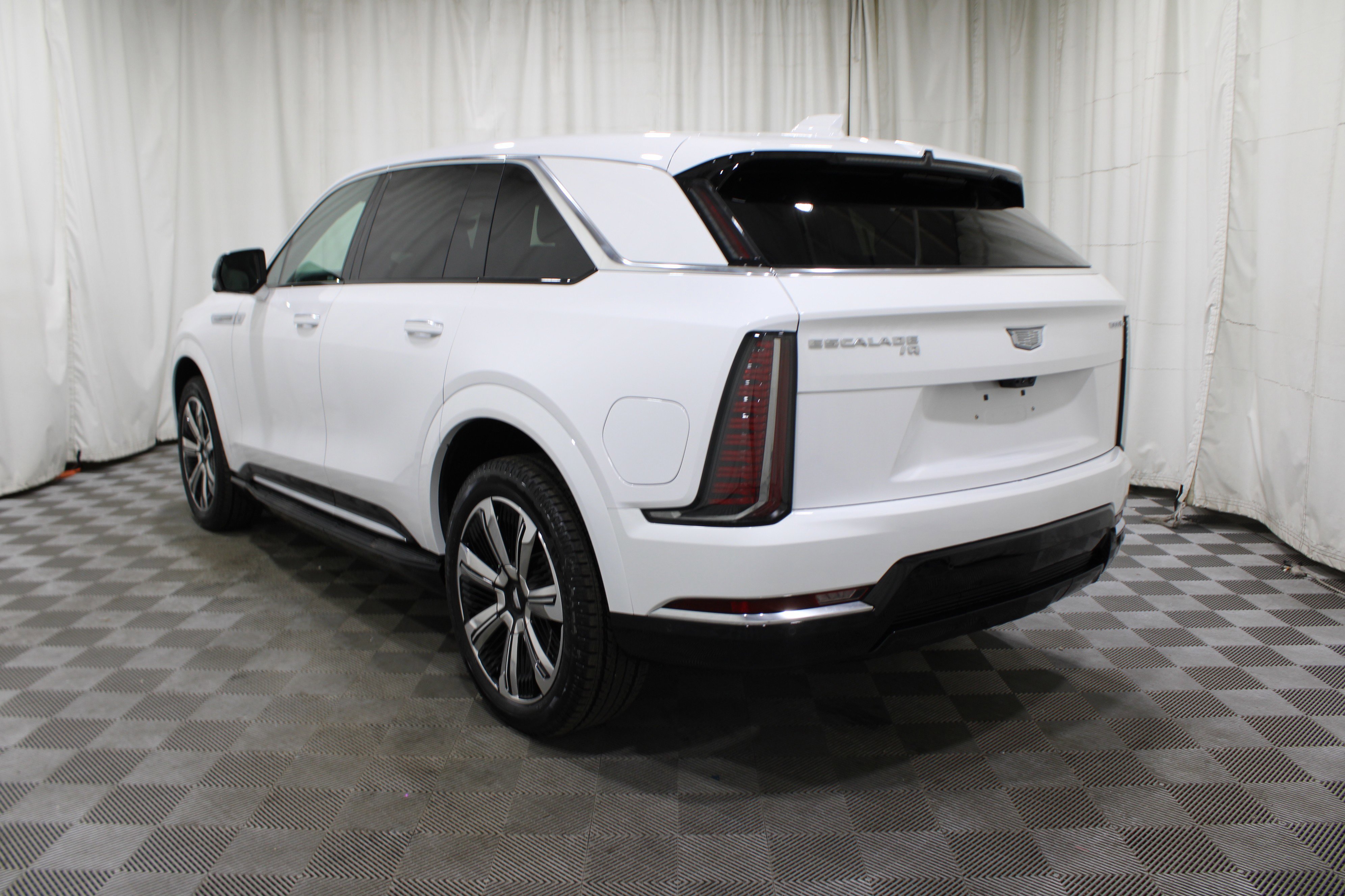 2025 Cadillac Escalade IQ Luxury 1 - Photo 30