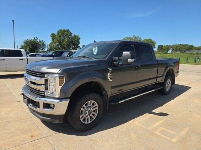 Used 2019 Magnetic Metallic Ford XLT image 3