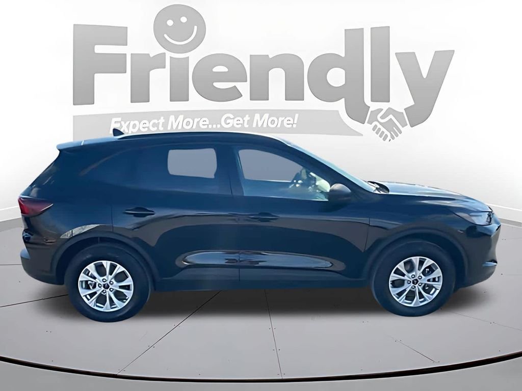 Used 2025 Black Ford Active image 4